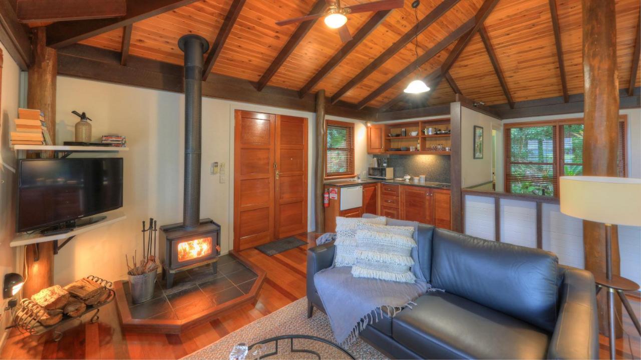 Montville Misty View Cottages Extérieur photo